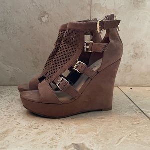 Guess platform wedge